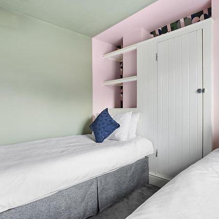 Harbour Court Plymouth - Free Parking - Tucked Away On The Barbican With Courtyard - By Ocean City Retreats Zewnętrze zdjęcie